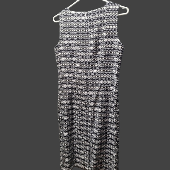 Mario Serrani B/W pattern dress Size 6 - Picture 7 of 7